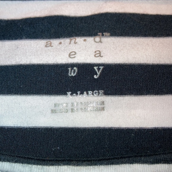 NWOT A.N.D EA WY SIZE XL NAVY BLUE AND WHITE STRIPE WITH PALM TREES 🌴 - Picture 7 of 7